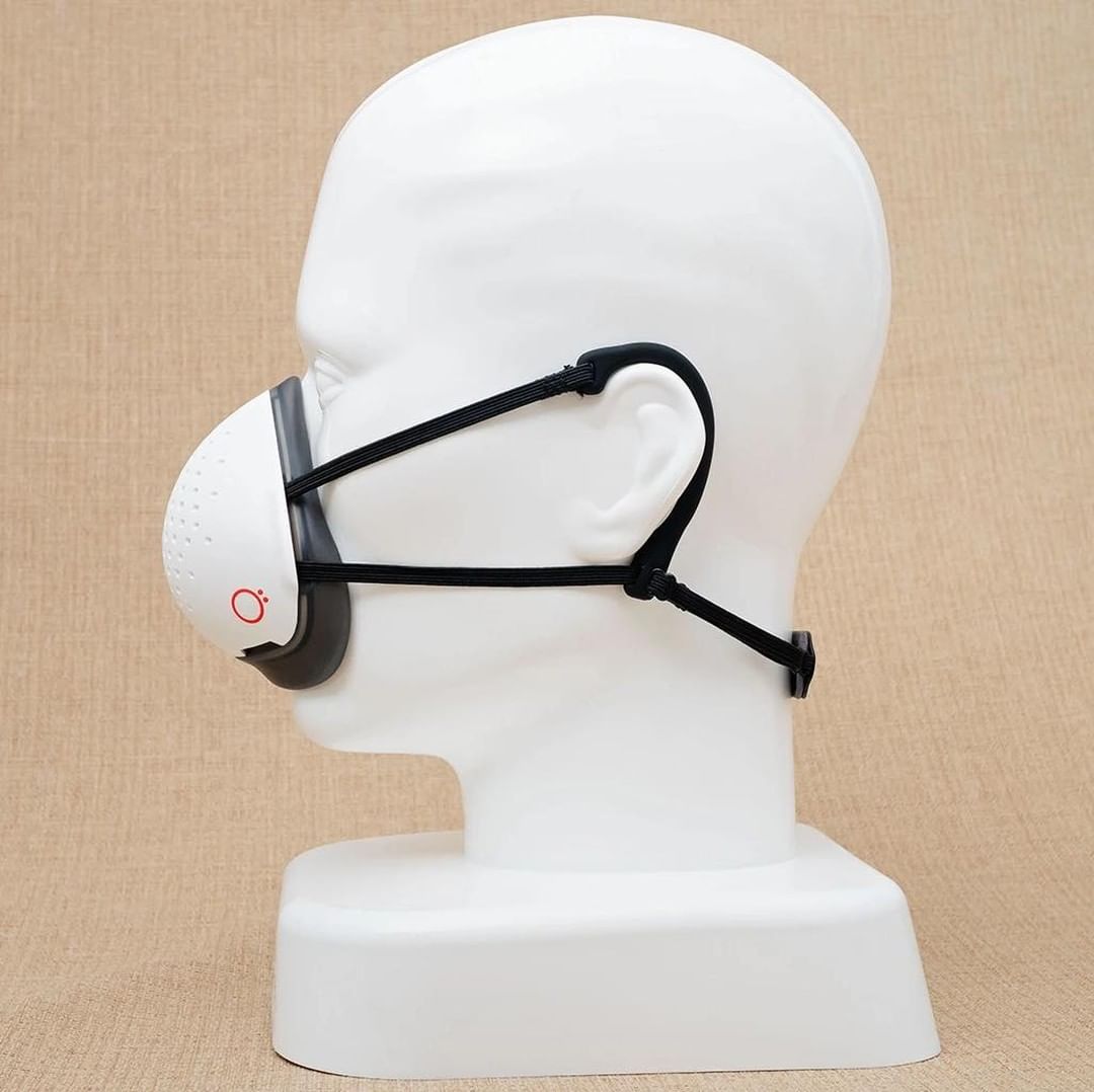 1.0 - Pure O2 Curve Respirator w/ 3 Filters & Sports Strap